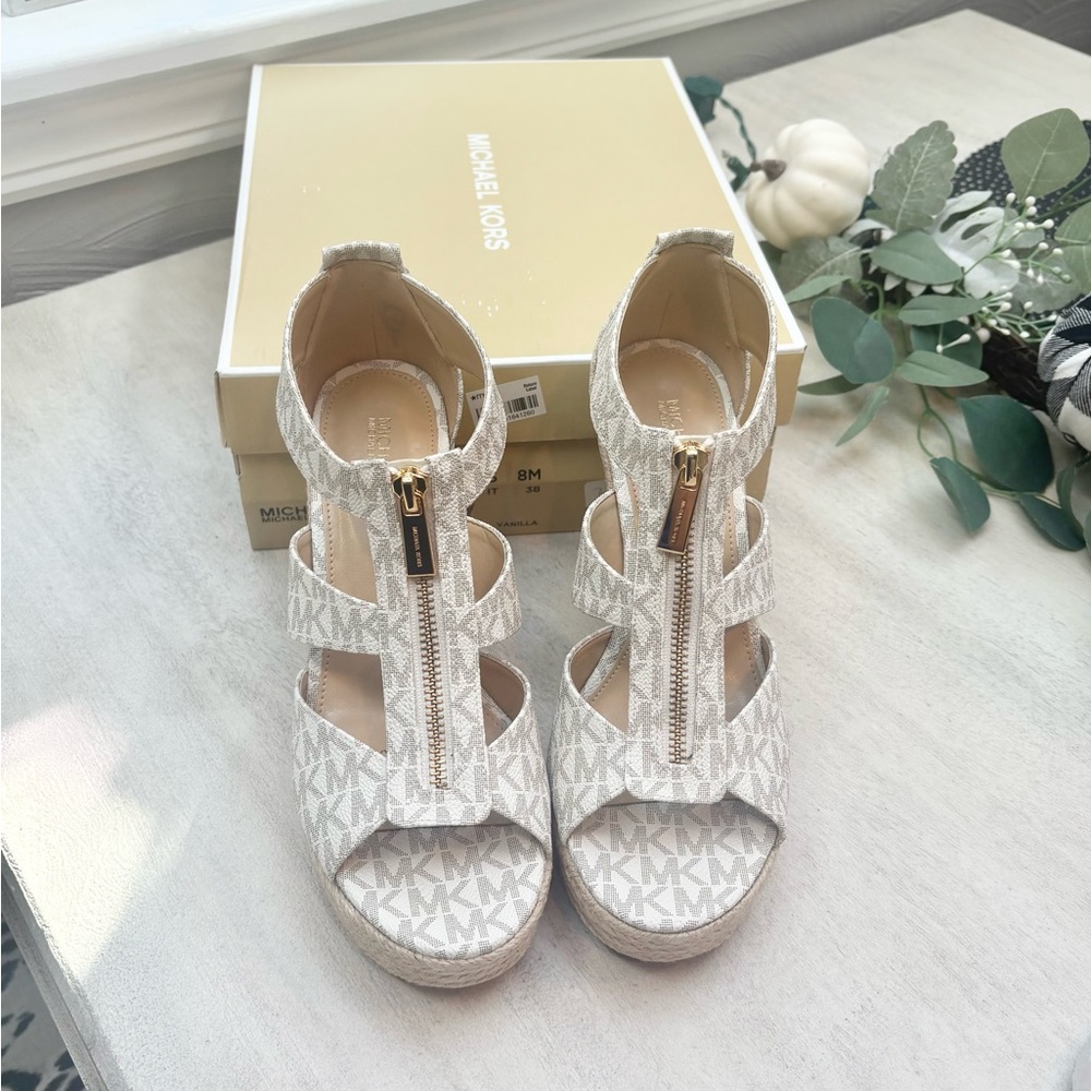 Michael Kors Wedge Sandals💛NWT💛 - Picture 2 of 11